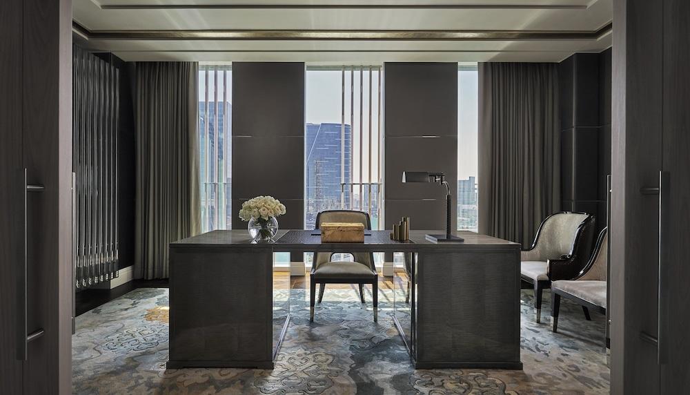 Four Seasons At Al Maryah Island Отель