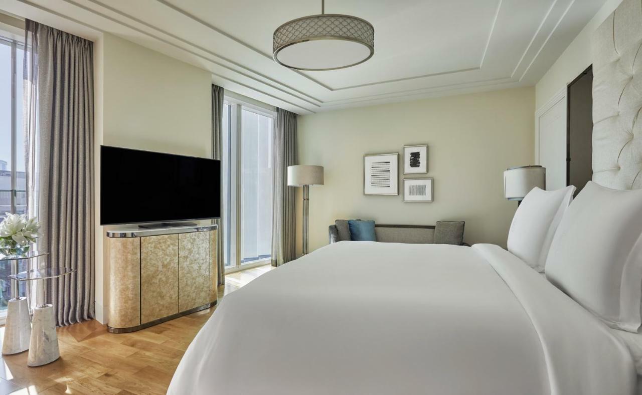 Four Seasons At Al Maryah Island Hotel 5*